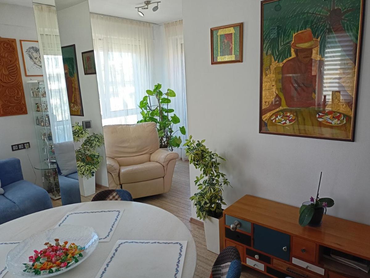 Bright Apartment At A Great Location Sofia Buitenkant foto